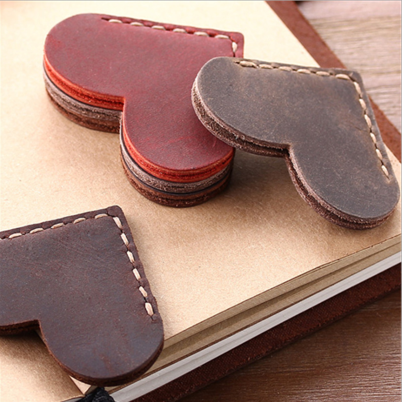 5*5cm名称:复古真皮护书角保护套产品详情商品描述是否ip授权否送礼