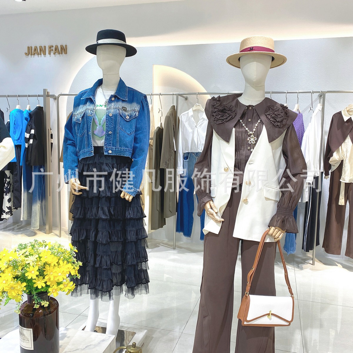 艾利欧春装尾货品牌撤柜女装 时尚潮牌女装 广州折扣女装进货渠道