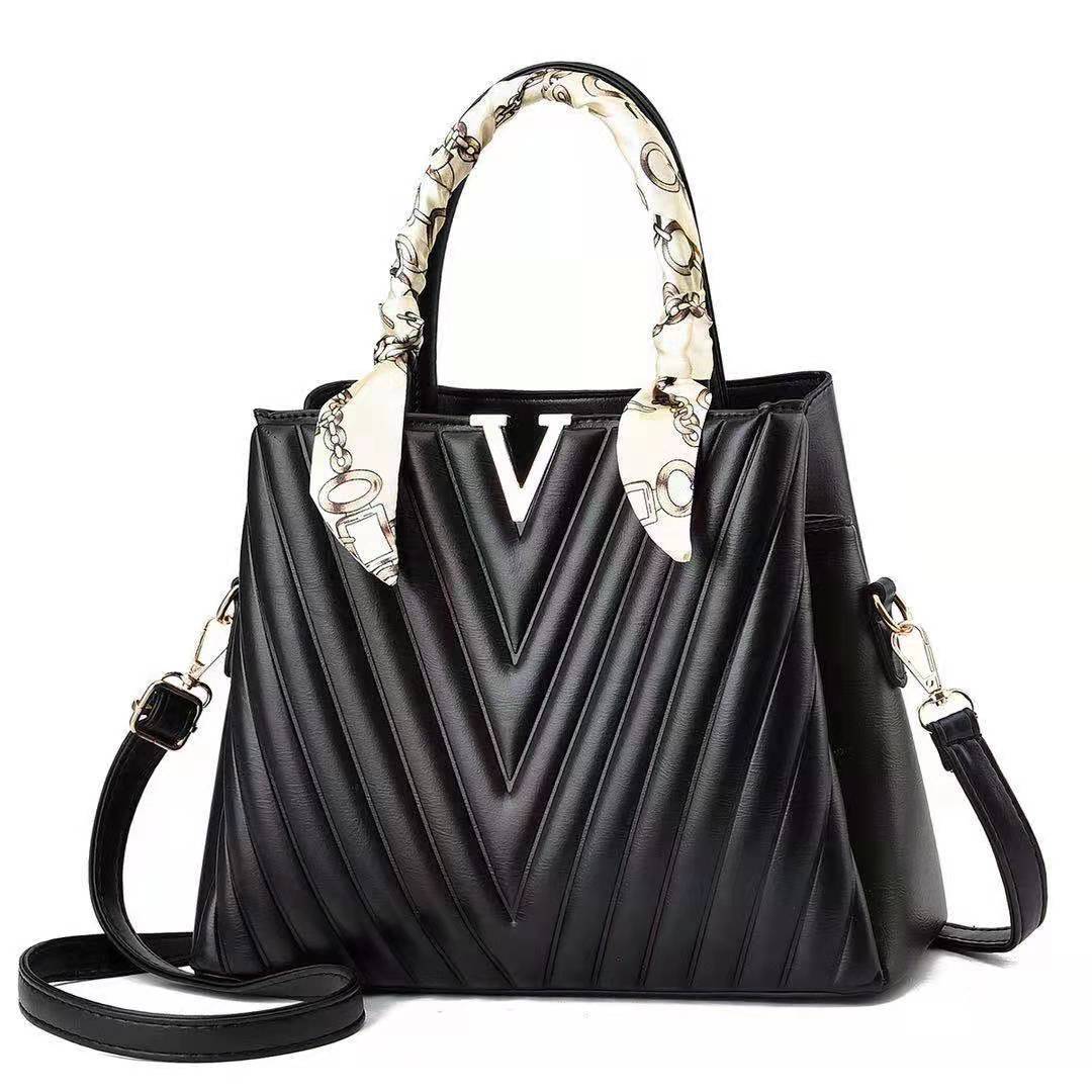 一件代发新款小香风质感洋气网红直播款水桶包单肩斜挎丝巾v女包