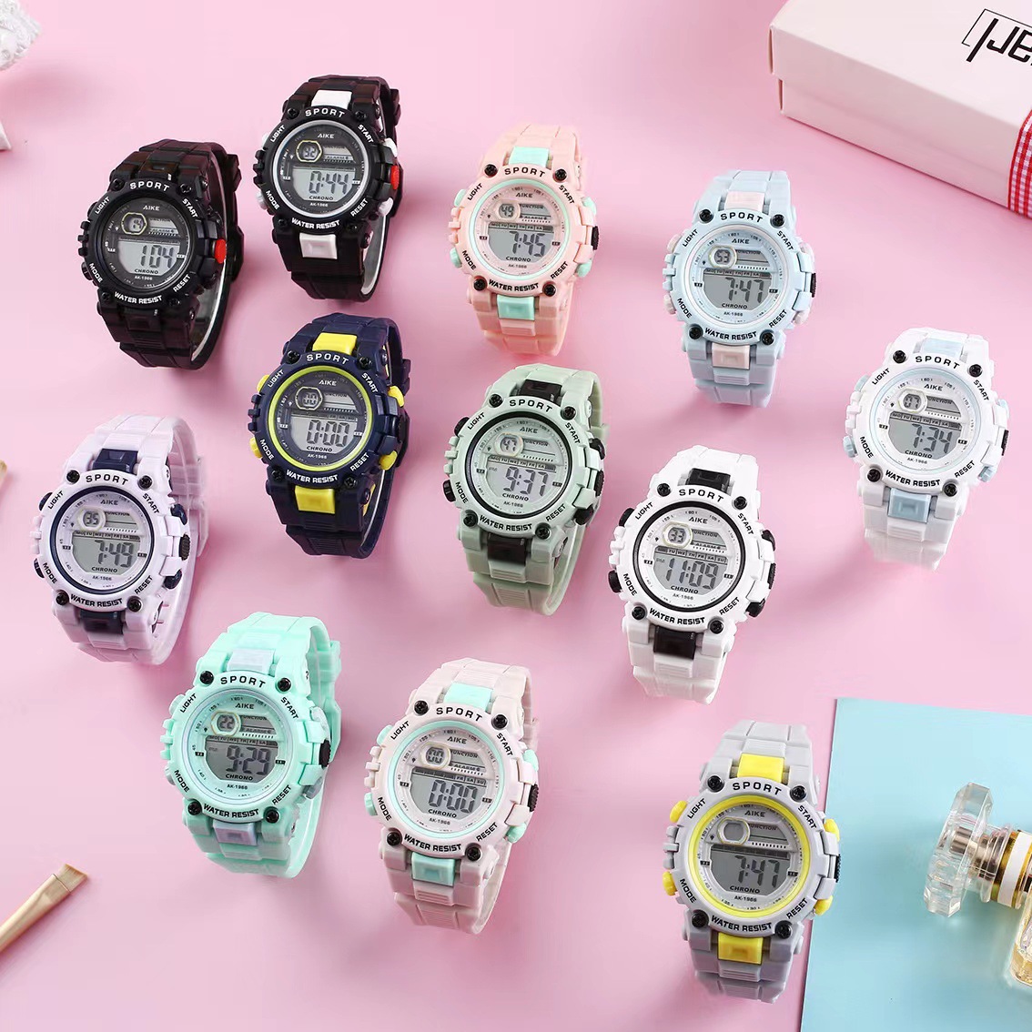 Love Engraved Boxed Waterproof Electronic Watch Macaron Color Series Male and Female Student Watch Fashion Outdoor Sport Watch