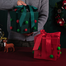 2024新款圣诞节礼物包装盒平安果饼干雪花酥创意高档毛球礼盒现货