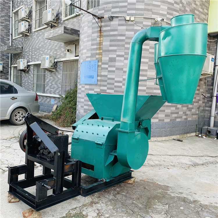 养牛场大型秸秆粉碎机 拖拉机带530型自动进料沙克龙稻草打糠机