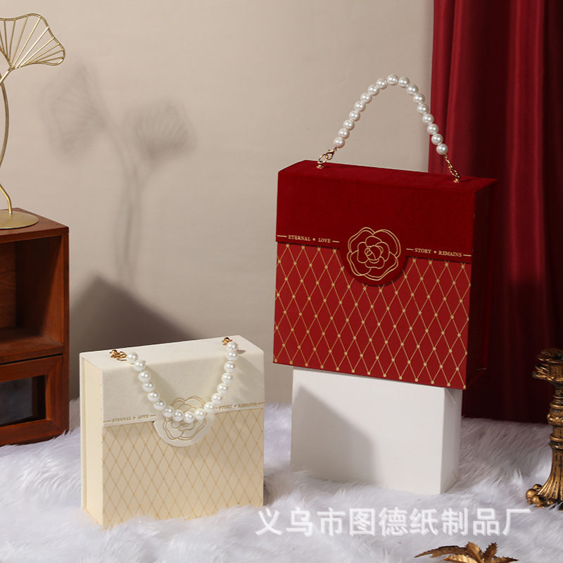 创意珍珠链条手提盒 红色复古山茶花伴手礼盒 喜糖盒