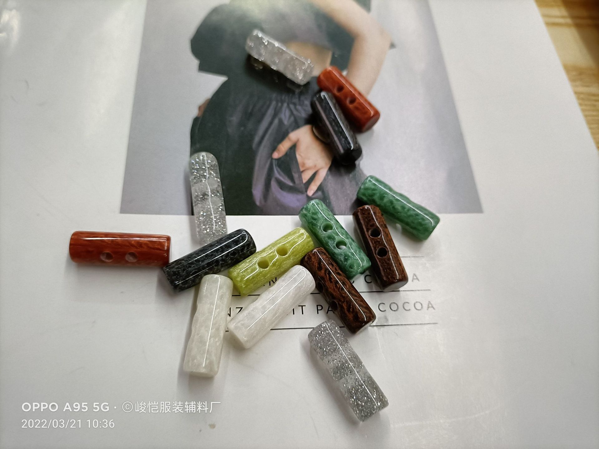 Natural Red Aventurine Stone Cylindrical Button High-End Men‘s and Women‘s Wool Cardigan Button Cheongsam Stick Buckle