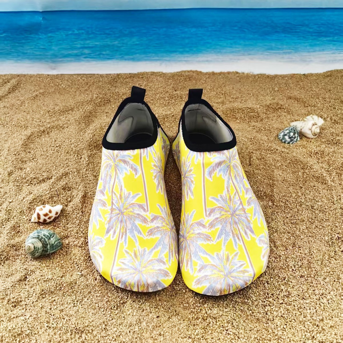 2025男女印花超轻潜水滑水鞋防滑沙滩鞋溯溪游泳鞋赤足贴肤软鞋