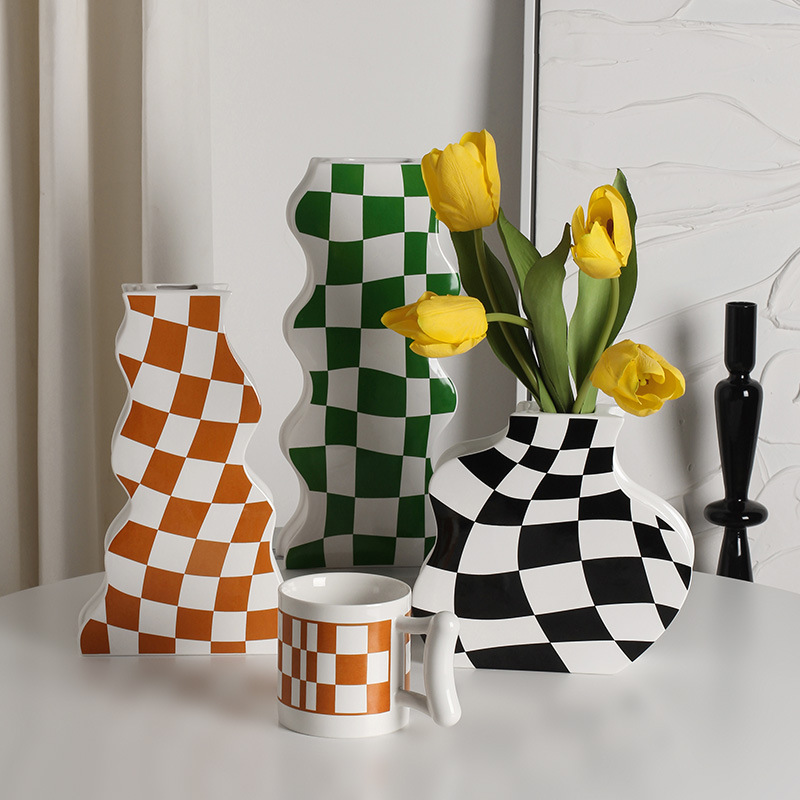 INS Simple Chessboard Grid Ceramic Vase Living Room Bedroom Hydroponic Flower Vase Home Decoration Decoration Wholesale