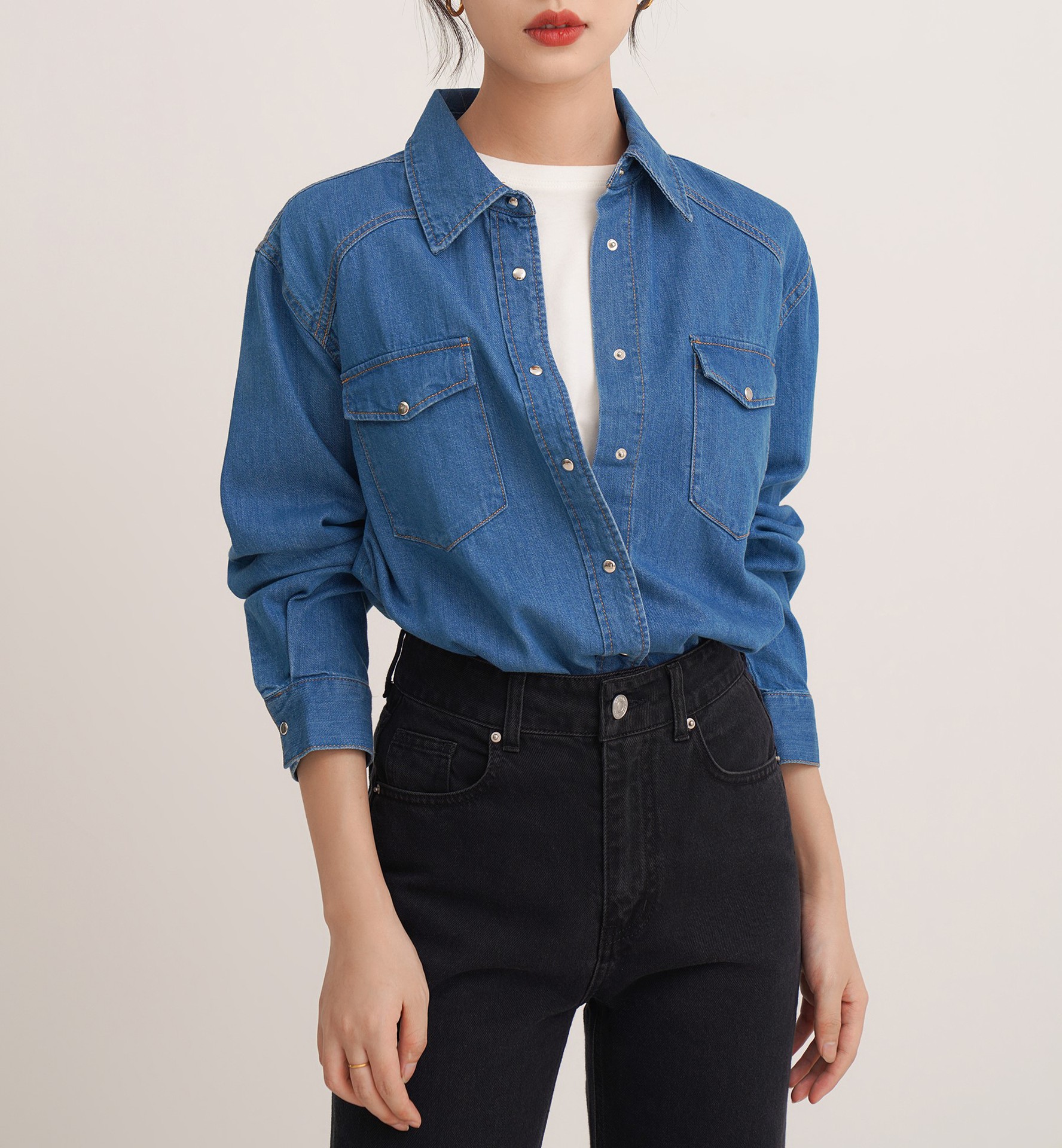 牛仔蓝拼接衬衣