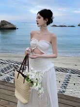 三亚海边度假旅游拍照镂空抹胸连衣裙女夏季高级感超仙女沙滩长裙