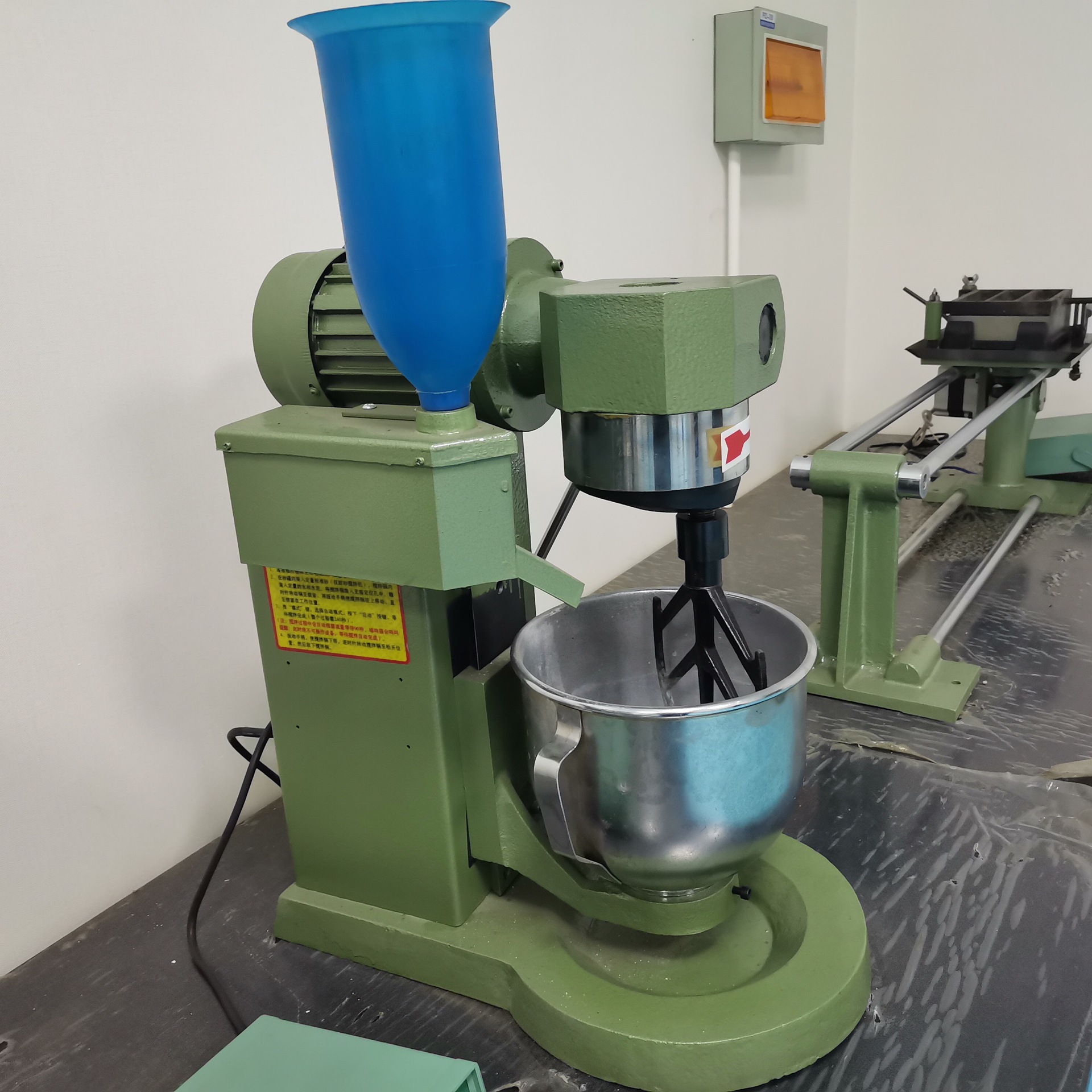 规格多样现货行星式双轮双速水泥胶砂搅拌机jj—5水泥胶砂搅拌机