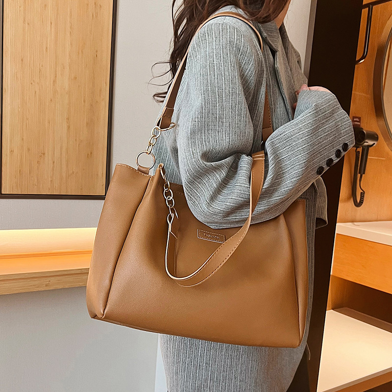 Cross-Border Wholesale Canvas Women's Bag Large Capacity 2023 Spring Trendy Shopping Bag Simple Business Commute Tote Bag