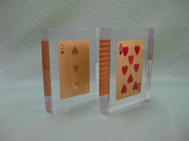 透明树脂水晶胶亚克力有机玻璃内藏扑克牌创意纪念展示道具产品