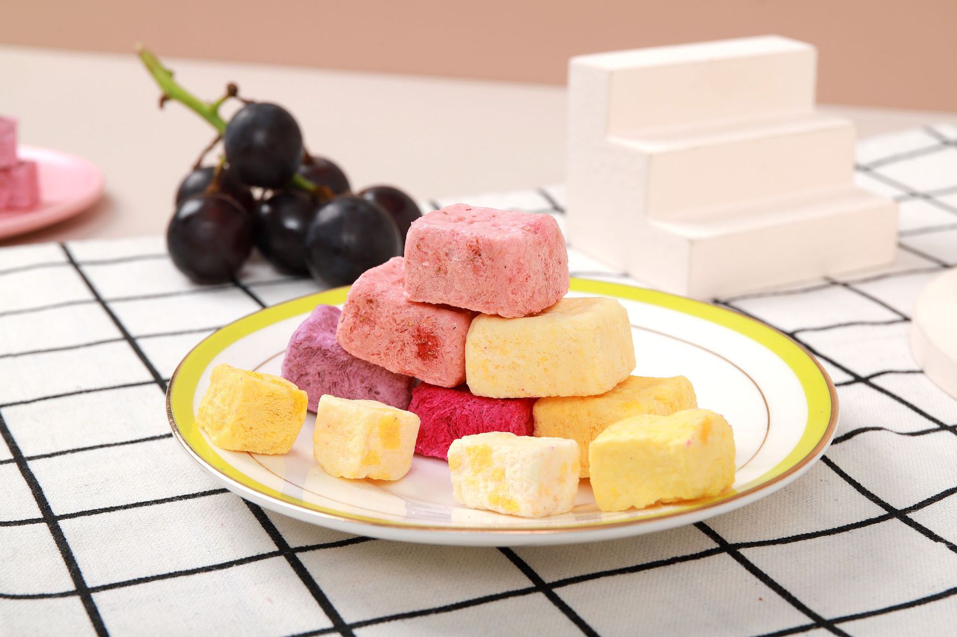 冻干酸奶块 冻干果粒酸奶块 厂家散装批发 冻干酸奶零食 宝宝零食