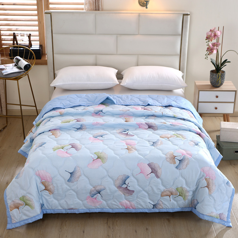 Summer Company Event Gifts Summer Quilt with Gift Box Airable Cover Opening Promotion Gifts Summer Blanket Duvet Insert Wholesale