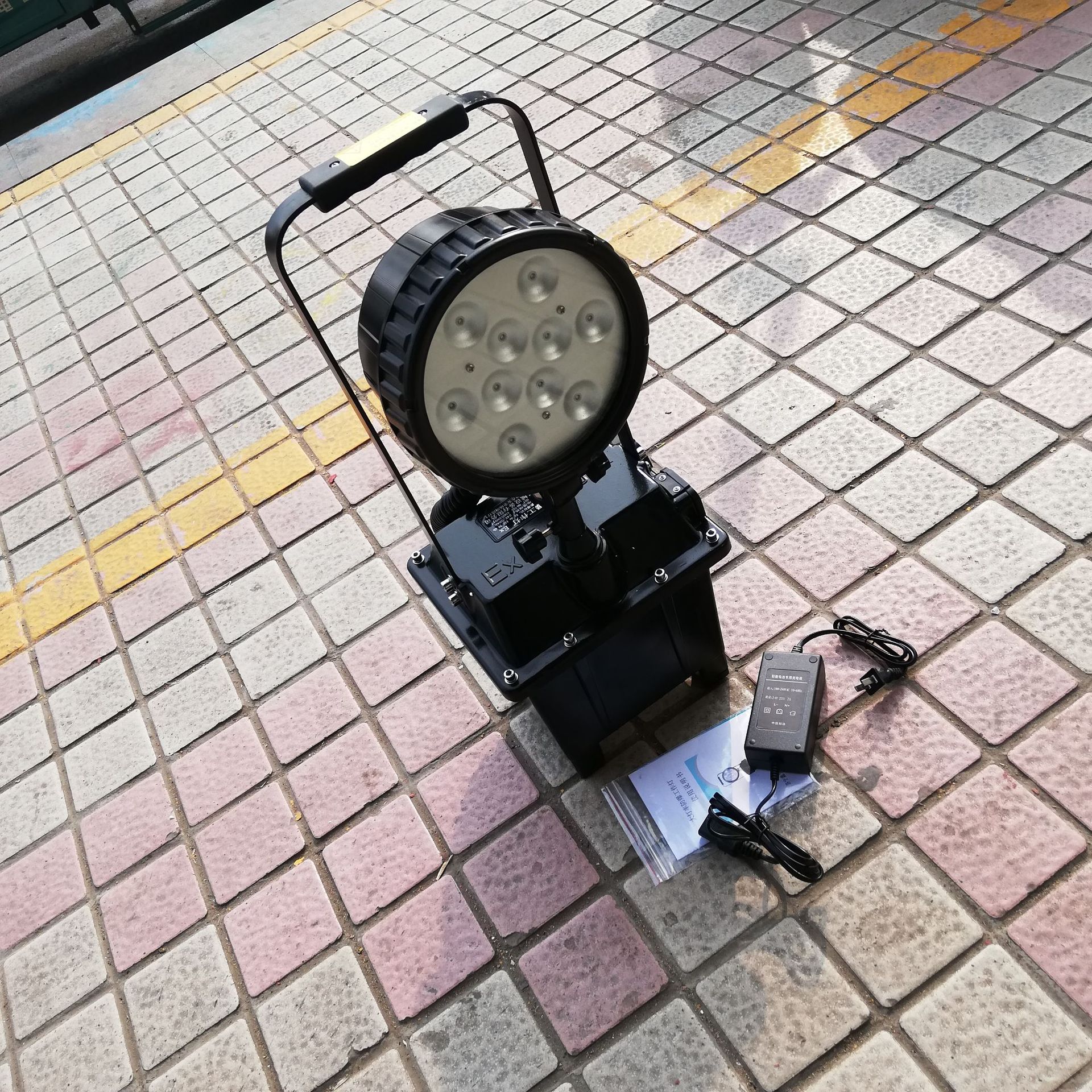 fw6101电力抢修防汛救灾便携升降应急照明灯移动隔爆强光工作灯