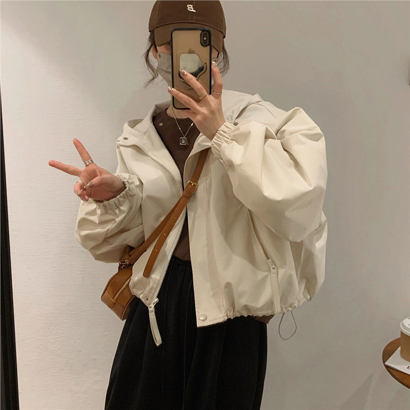 连帽外套女春秋季新款韩系短款冲锋衣时尚百搭休闲宽松短款夹克潮