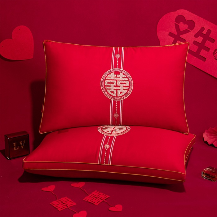 家纺新婚快乐结婚枕头大红色喜庆枕芯全棉绣花陪嫁家用婚庆用品