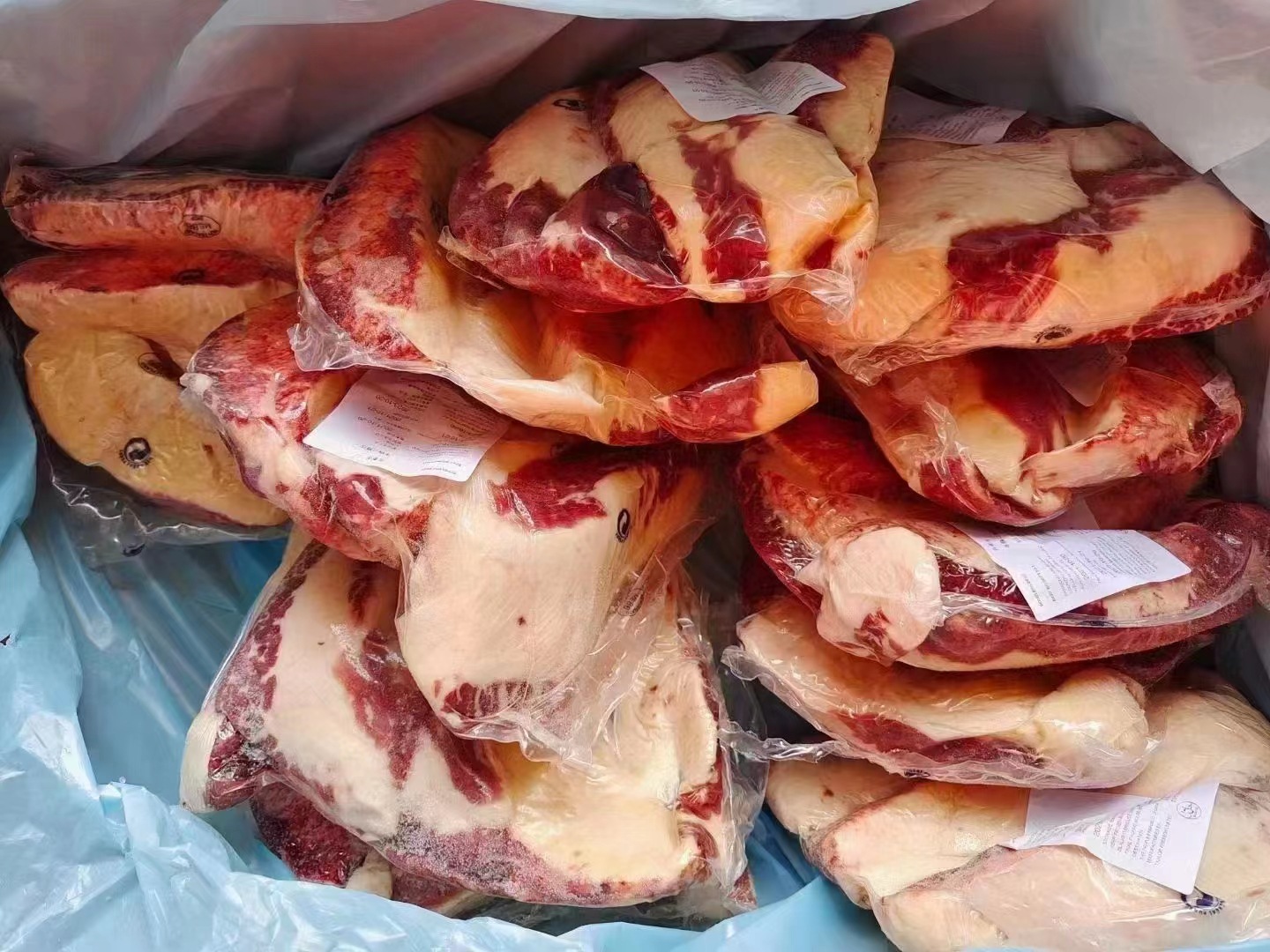 多中一手货源新西兰86厂牛胸口油脂肪牛膘油胸油烧烤辣椒火锅底料