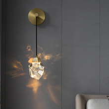 轻奢水晶壁灯现代客厅电视背景墙个性床头灯装饰创意全铜线型壁