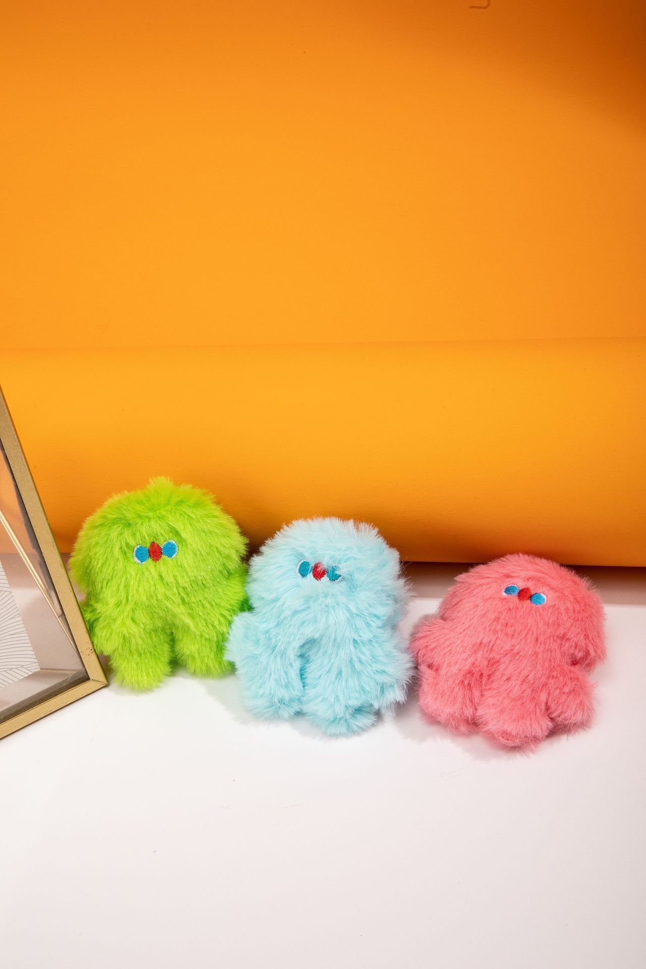 新款可爱ins粉笨笨毛绒公仔包包配件赠送礼品玩偶挂件钥匙坠批发