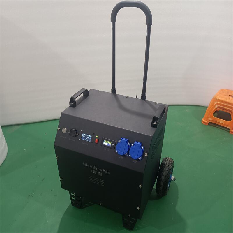220v移动电源 5000w户外施工储能微型家用拉杆箱超静音锂电发电机