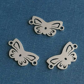 厂家直供跨境钛钢手链吊坠线切割简约蝴蝶挂件饰品配件可加工成品