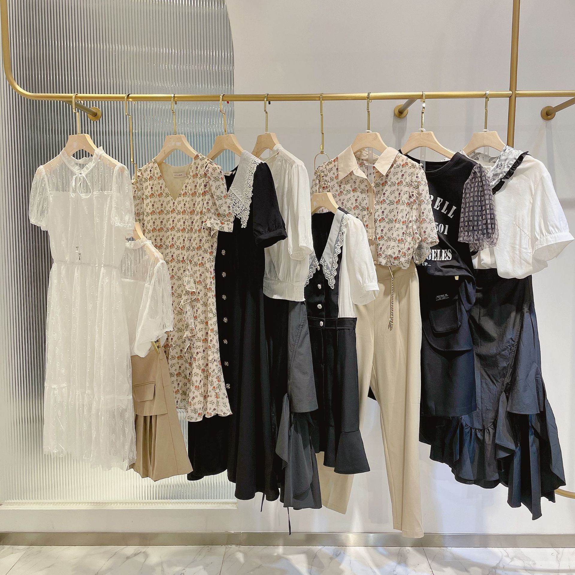 伊芙丽 乐町爱依服女装拉夏贝尔 太平-鸟欧s时力品牌女装尾货清仓