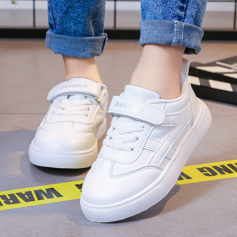 儿童白色运动鞋女童白鞋皮面防水春秋小学生休闲旅游鞋男童小白鞋