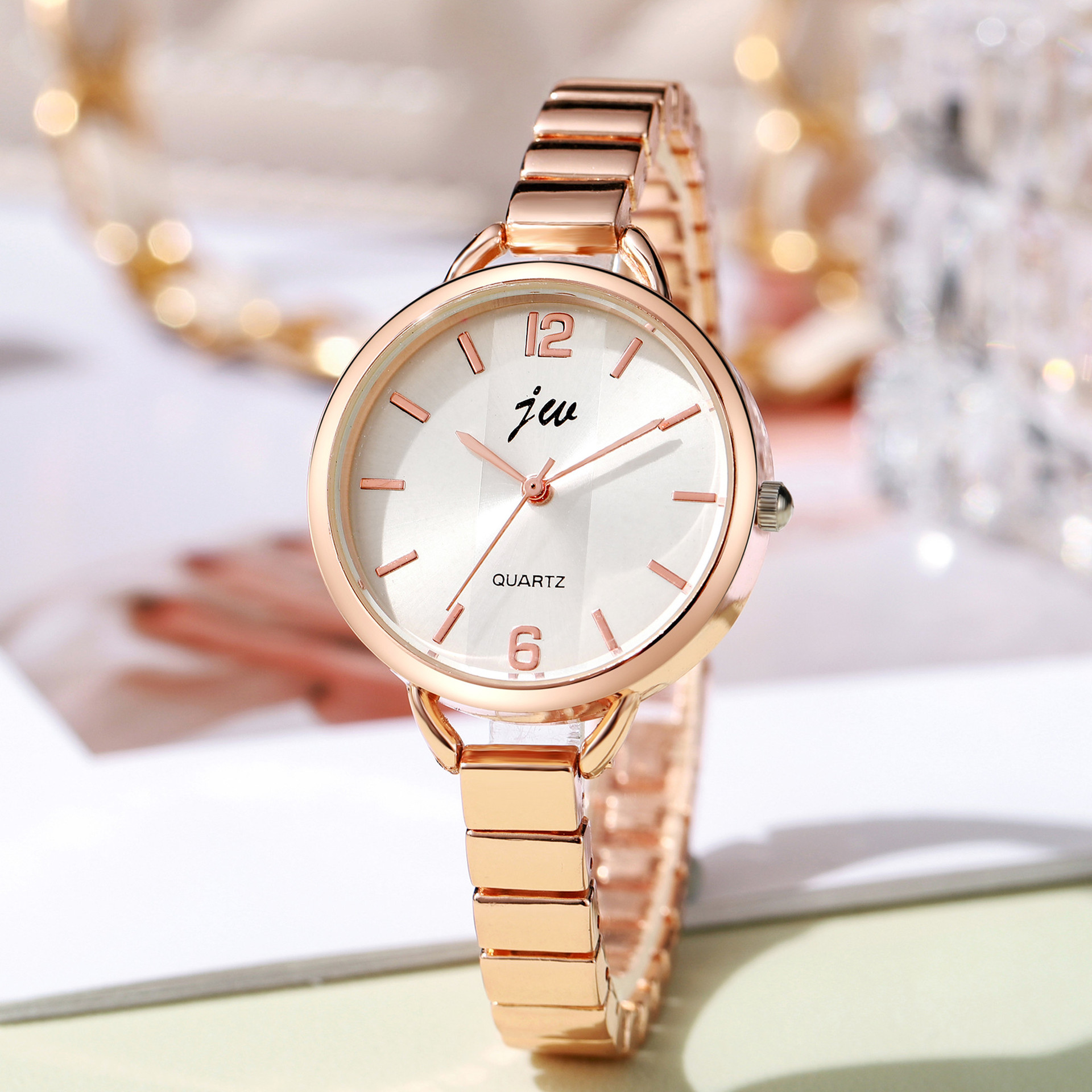 新品时尚韩版大表盘设计经典女士手表女款手链学生党小众气质百搭