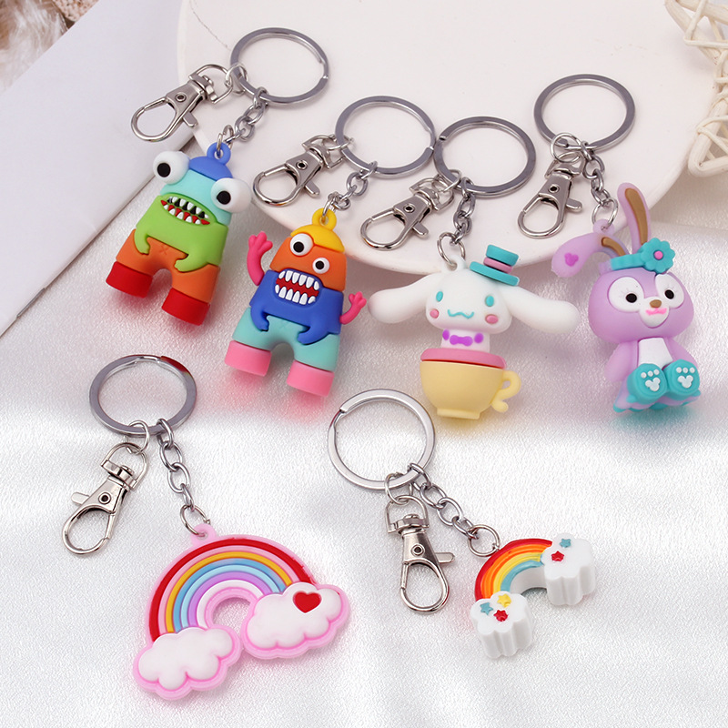 现货卡通彩色小怪兽钥匙扣 创意情侣汽车书包钥匙个性软陶挂件
