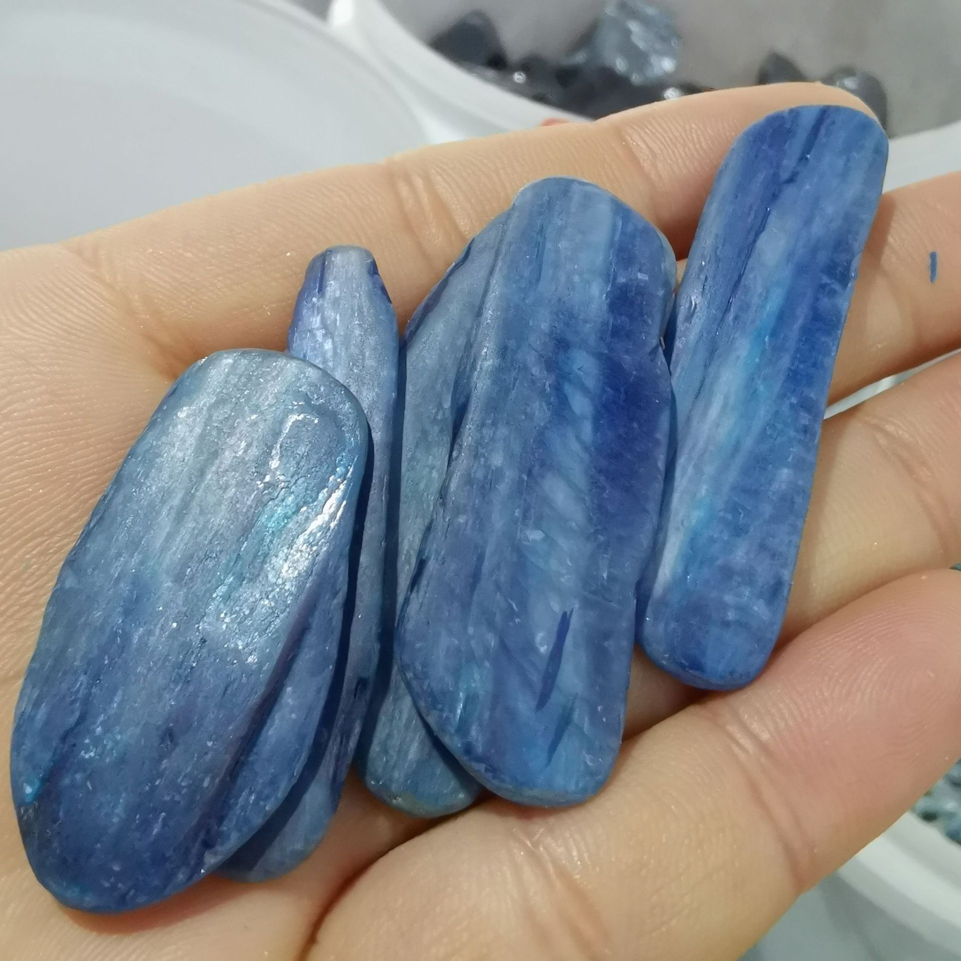 批发天然蓝晶碎石长条形蓝水晶风景石鱼缸石