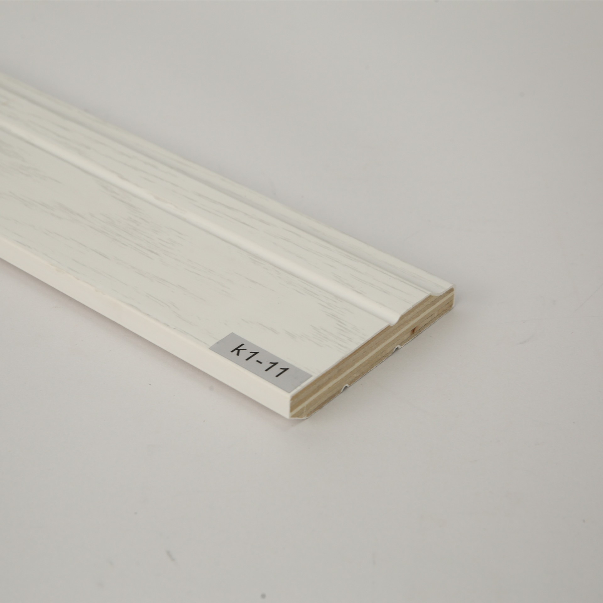 厂家直供木质踢脚线 装饰线条石膏木条 家用建材贴地脚线