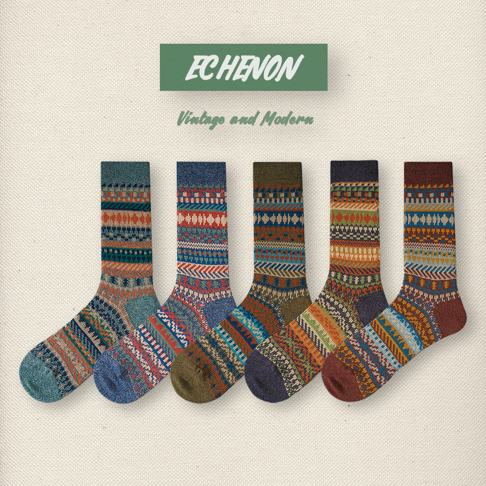 新款民族风秋冬袜子批发潮牌男女袜精梳棉无骨复古潮流情侣中筒袜