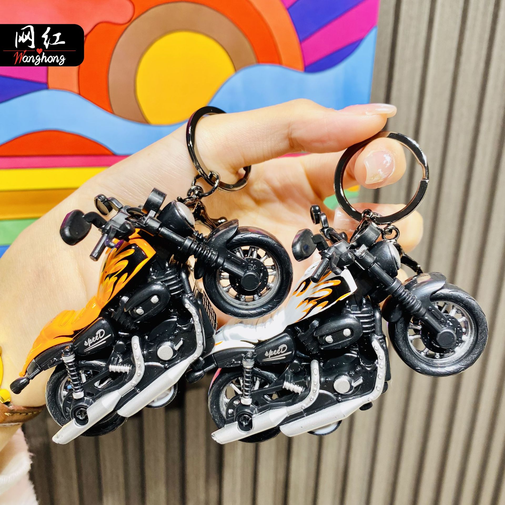 嘻哈潮流哈雷摩托机车公仔钥匙扣汽车网红挂件卡通包包挂饰