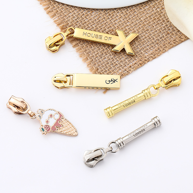 Factory Customized Personalized No. 5 Metal Zipper Head Box and Bag Hardware Accessories Zipper Head Clothing Locomotive Zipper