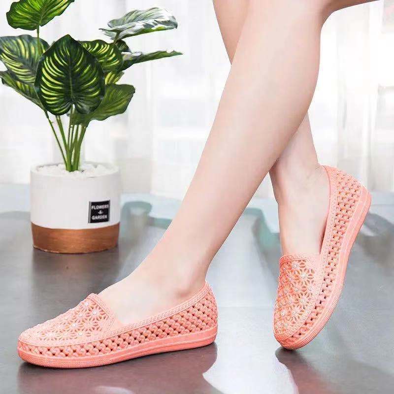 Women's Sandals Summer 2021 Casual Soft Bottom Middle-Aged and Elderly Mom Shoes Low-Top Breathable Hole Shoes One Piece Dropshipping
