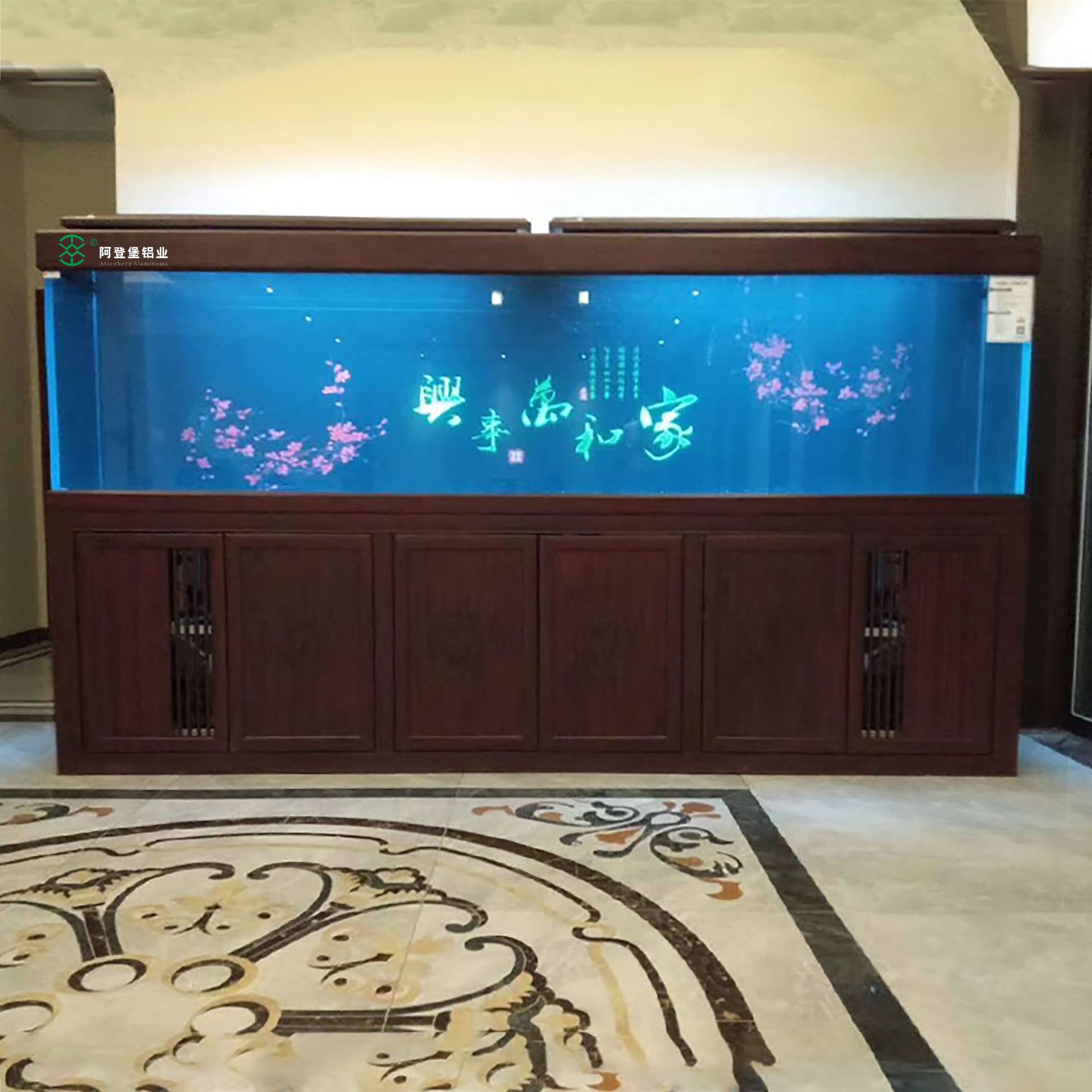 鱼缸铝材现货鱼缸上下包边铝型材客厅屏风生态水族箱批发定制缸柱