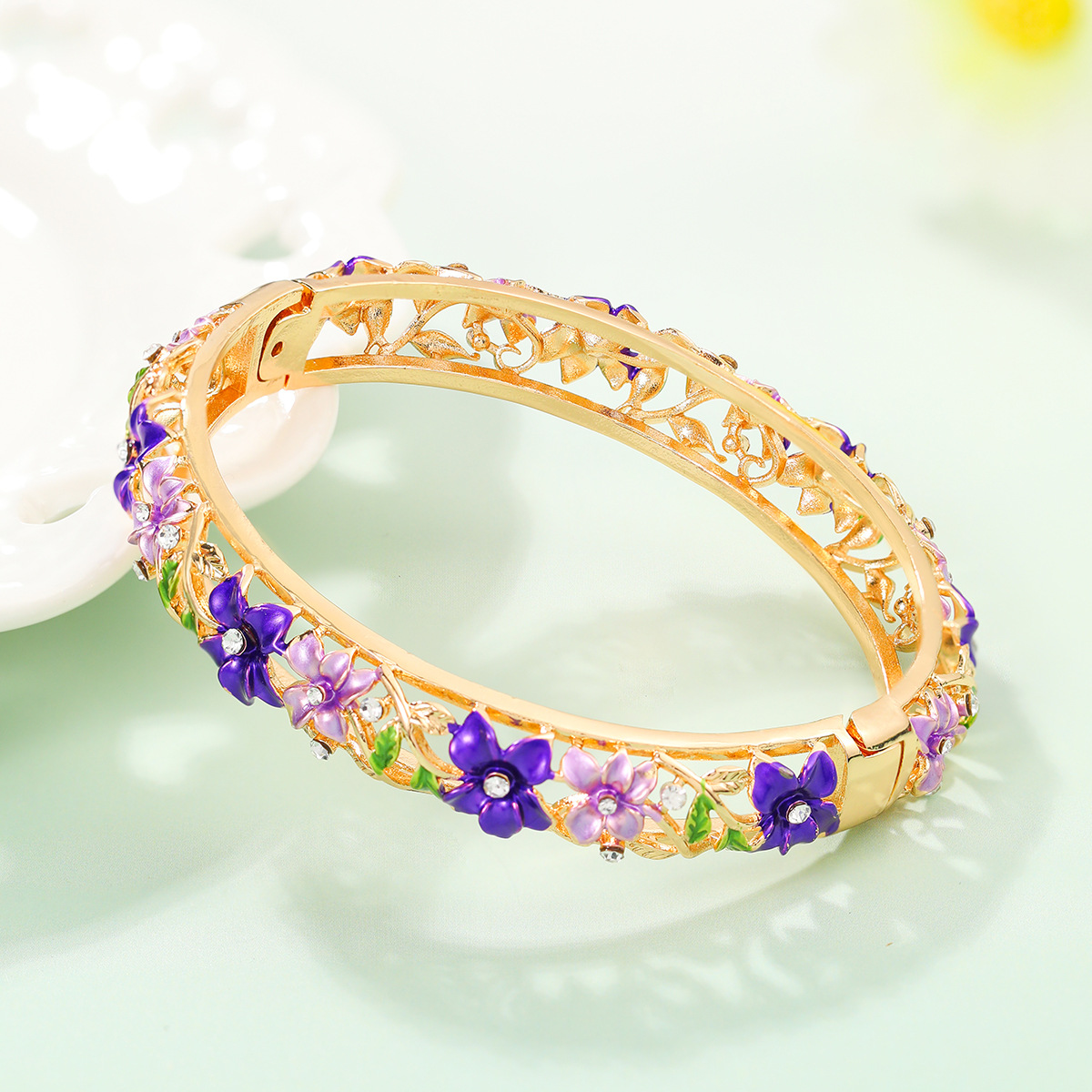 老北京镀金景泰蓝手镯女复古民族风花朵镂空开口彩绘手镯时尚礼品