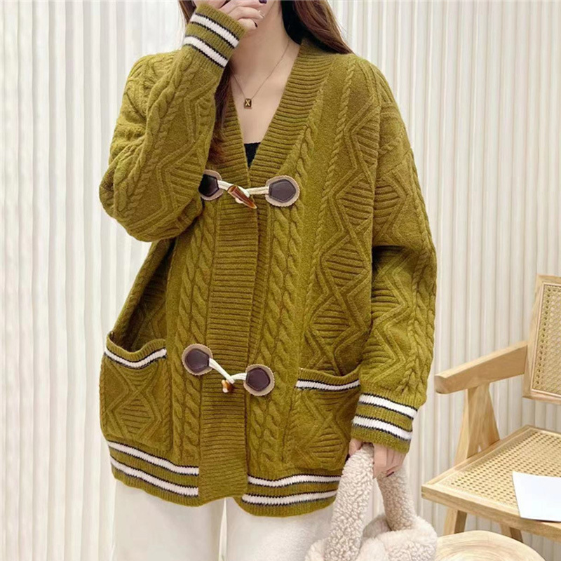 秋冬季新款纯色时尚牛角扣毛衣开衫女口袋长袖v领针织开衫外套女