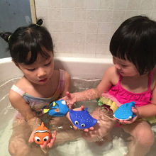 儿童浴室洗澡海底喷水玩具戏水搪胶漂浮海底世界尼莫多莉总动员