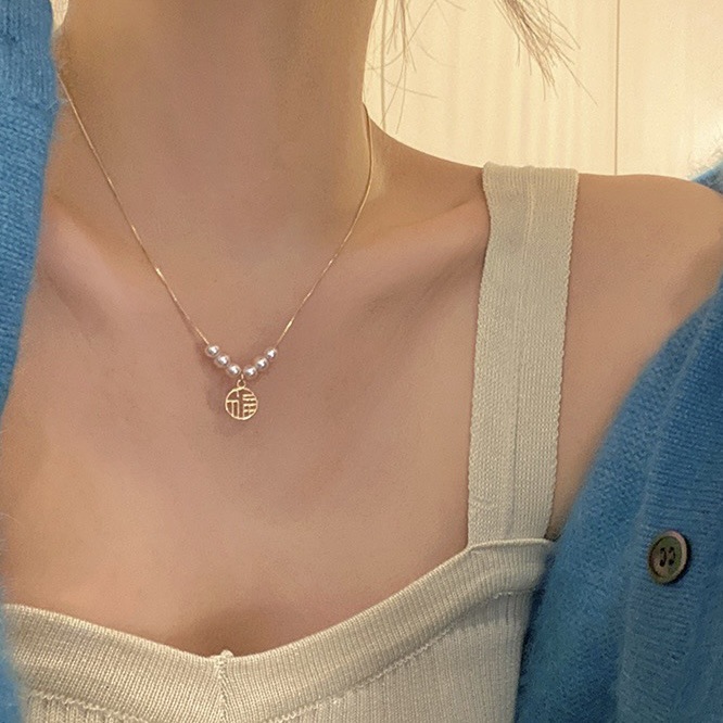Flash! Galaxy Broken Silver Pearl Necklace Female 2023 New Popular Clavicle Chain Light Luxury Minority High Sense Necklace