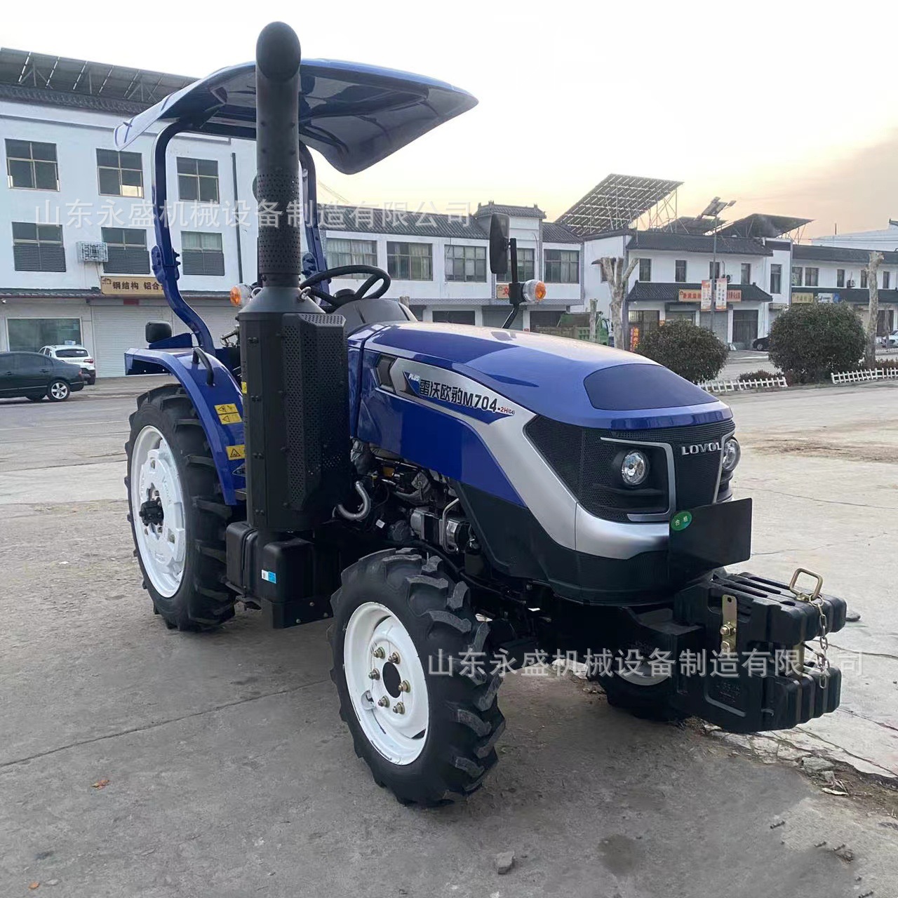 雷沃欧豹m704-2h(g4)农用拖拉机 8 8梭式换档四驱犁地灭茬耕地机