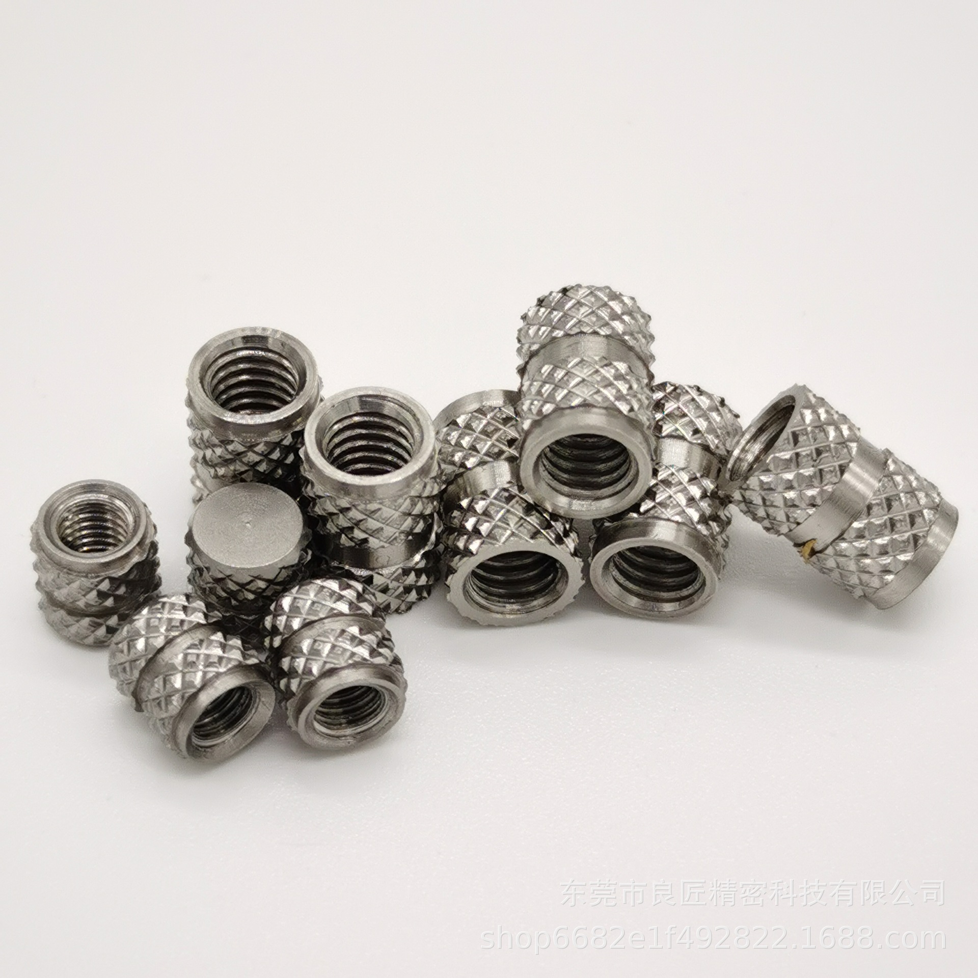 厂家供应通孔盲孔嵌件不锈钢螺母滚花 网纹拉花螺母abs注塑嵌件