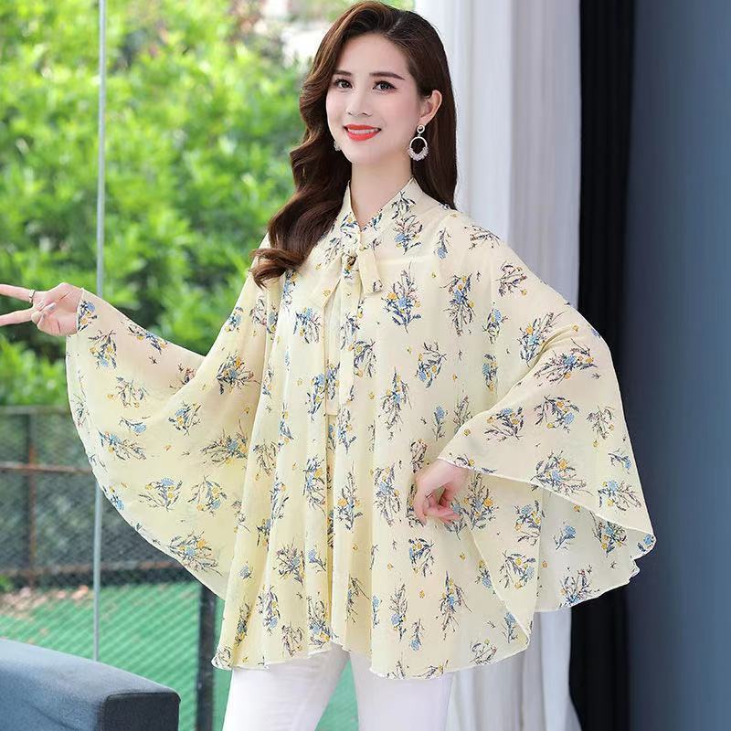 防晒衣服女新款斗篷外搭洋气披肩配裙子宽松碎花外披女潮ins百搭