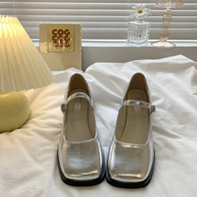 方头银色单鞋女2024春秋夏季新款法式中高跟鞋复古粗跟玛丽珍女鞋