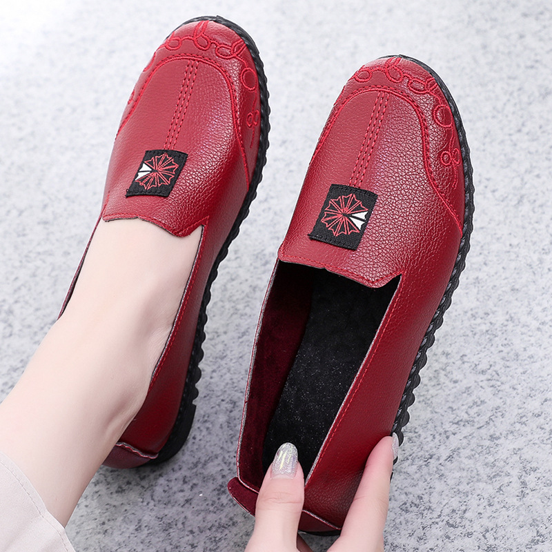 Middle-Aged Women's Shoes Spring Foreign Trade Leather Flat Old Beijing Cloth Shoes Pumps Breathable Work Shoes Soft Bottom Mom Shoes