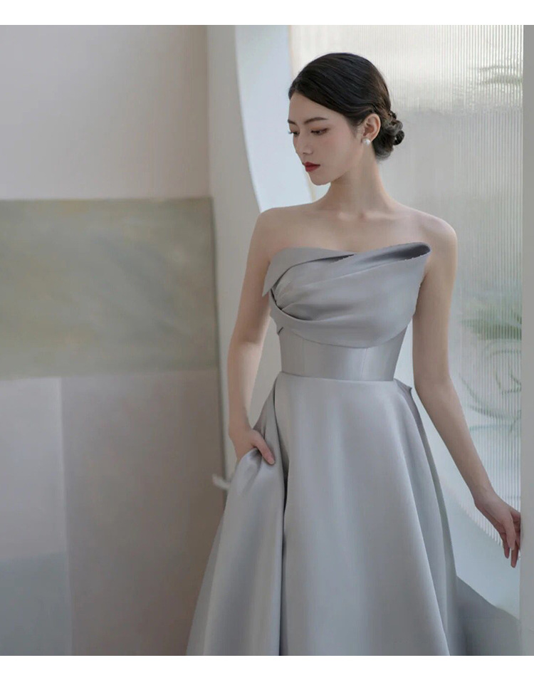 缎面晚礼服裙2022新款模特走秀高端抹胸宴会主持人灰色长款礼服女