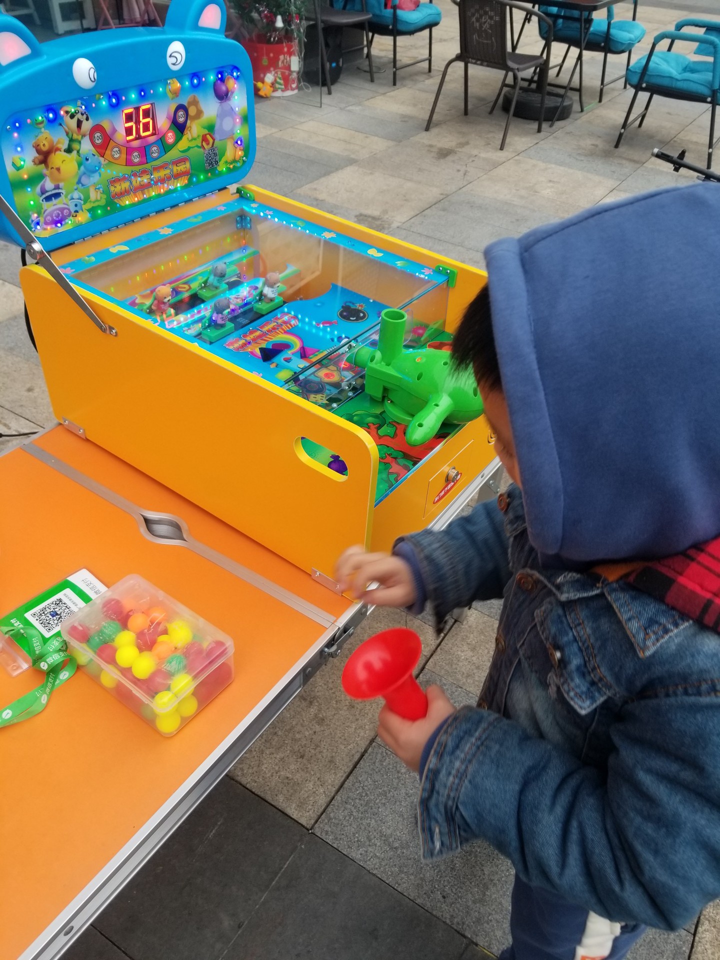 户外广场庙会摆地摊项目大炮乐园鳄鱼弹珠机摊位游戏机赚钱利器