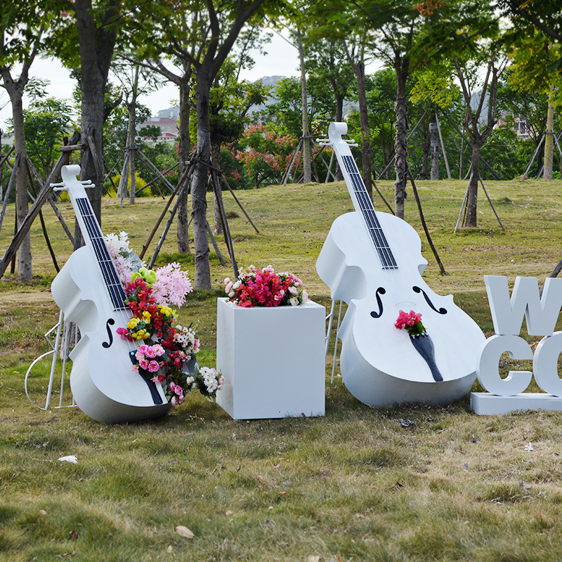 户外园林草坪大提琴雕塑装饰摆件金属园艺景观创意庭院工艺品摆设