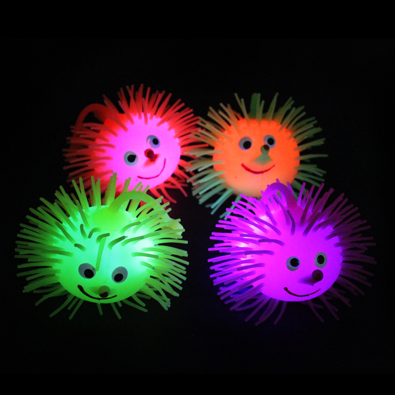 弹力闪光发光毛毛球刺猬 兔子 鸭子 熊 猪猪侠猪小屁猪菲菲发泄球