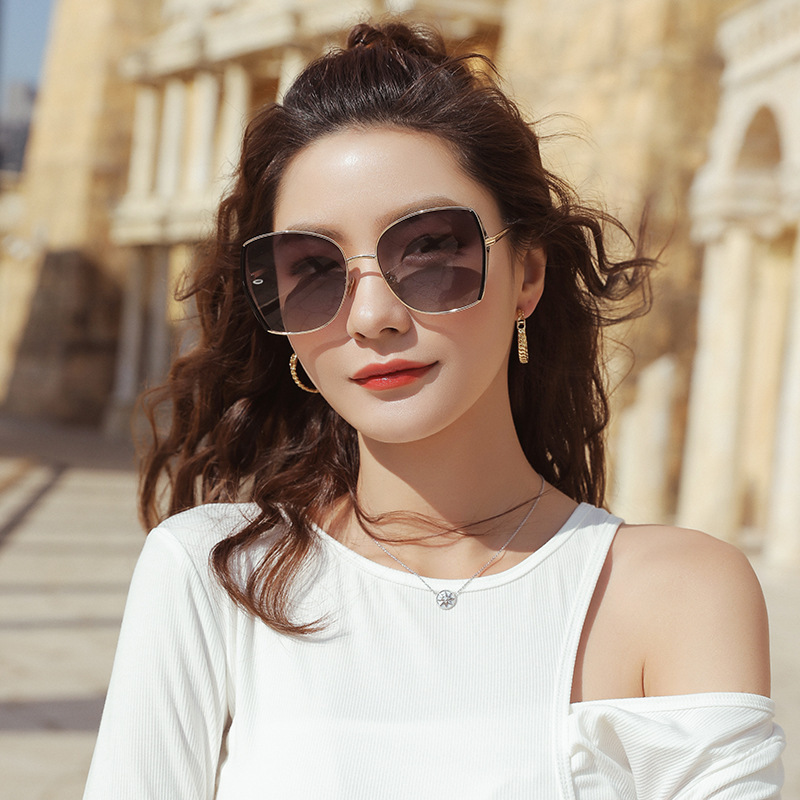 欧美外贸潮流大框金属偏光太阳镜女士时尚炫彩复古蛤蟆镜墨镜眼镜